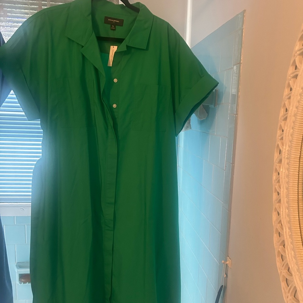 Banana Republic Green Buttoned Maxi Dress